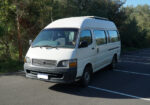 FULLY EQUIPPED AUTOMATIC 2002 TOYOTA HIACE