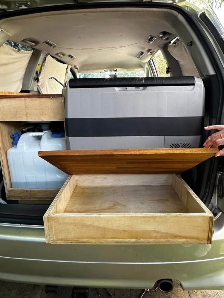 05 Toyota Estima