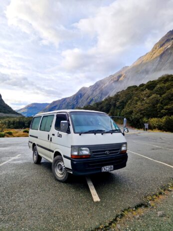 Van Toyota Hiace