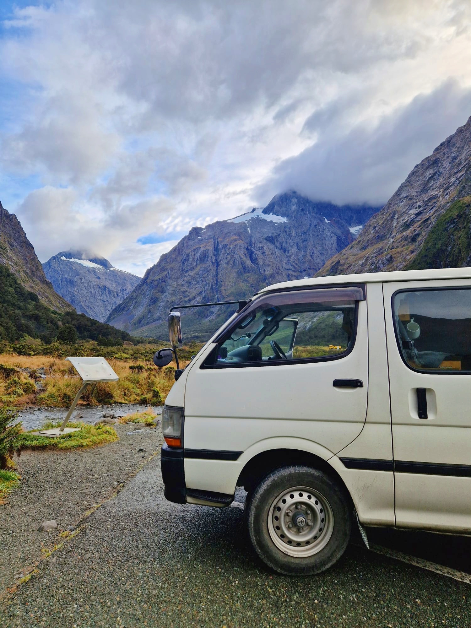 Van Toyota Hiace