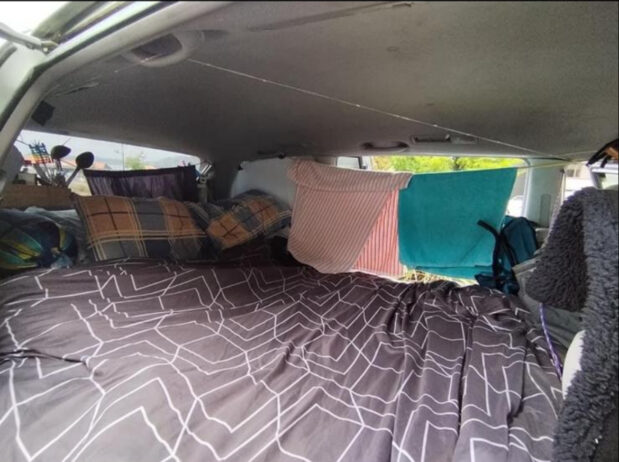 Self contained Toyota Estima