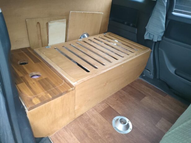 Self-contained Toyota Alphard 2008 for sale (Green certification)