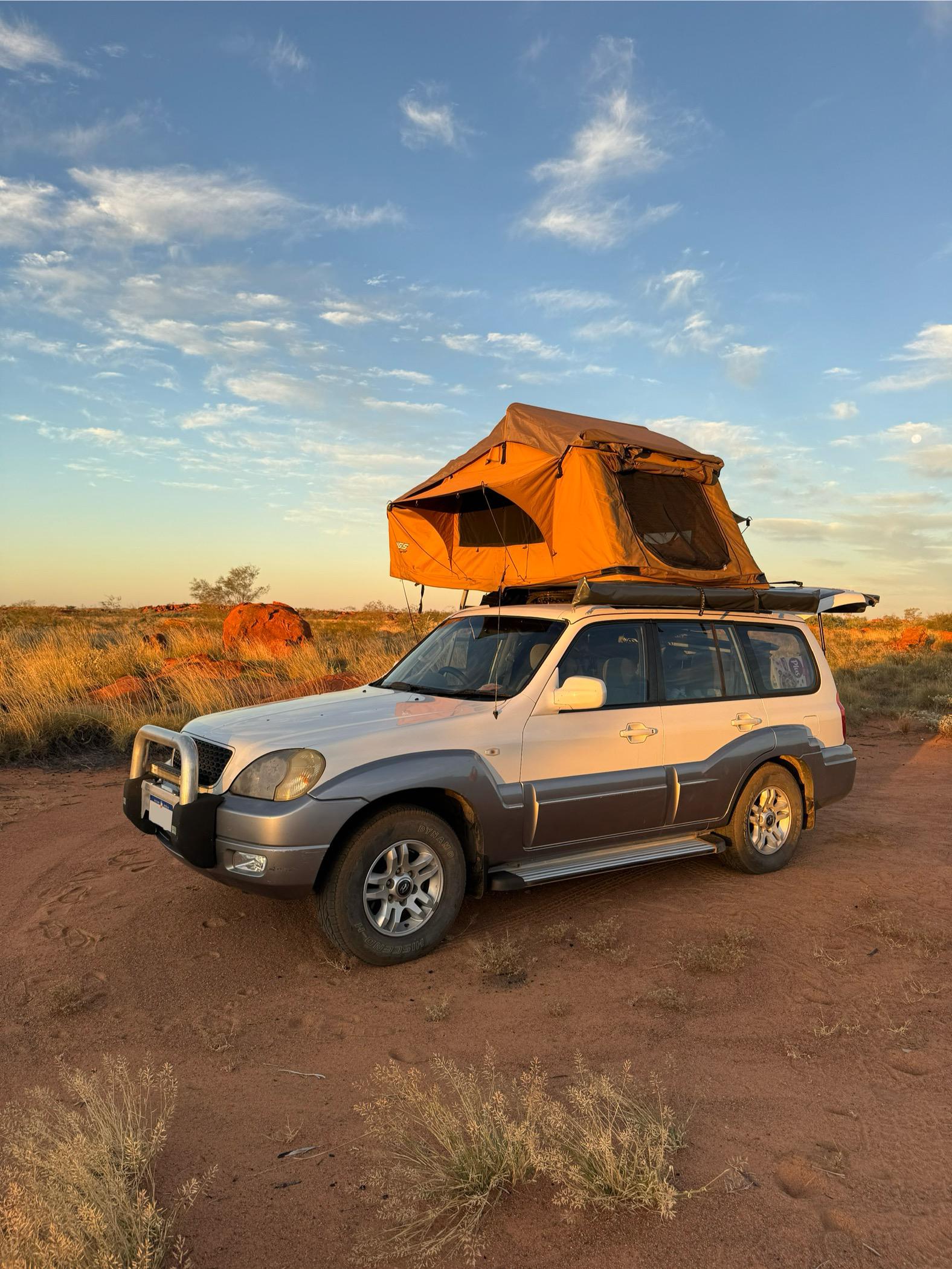 2005 Hyundai Terracan 4×4 – Fully Equipped Travel Car with Rooftop Tent & Gear