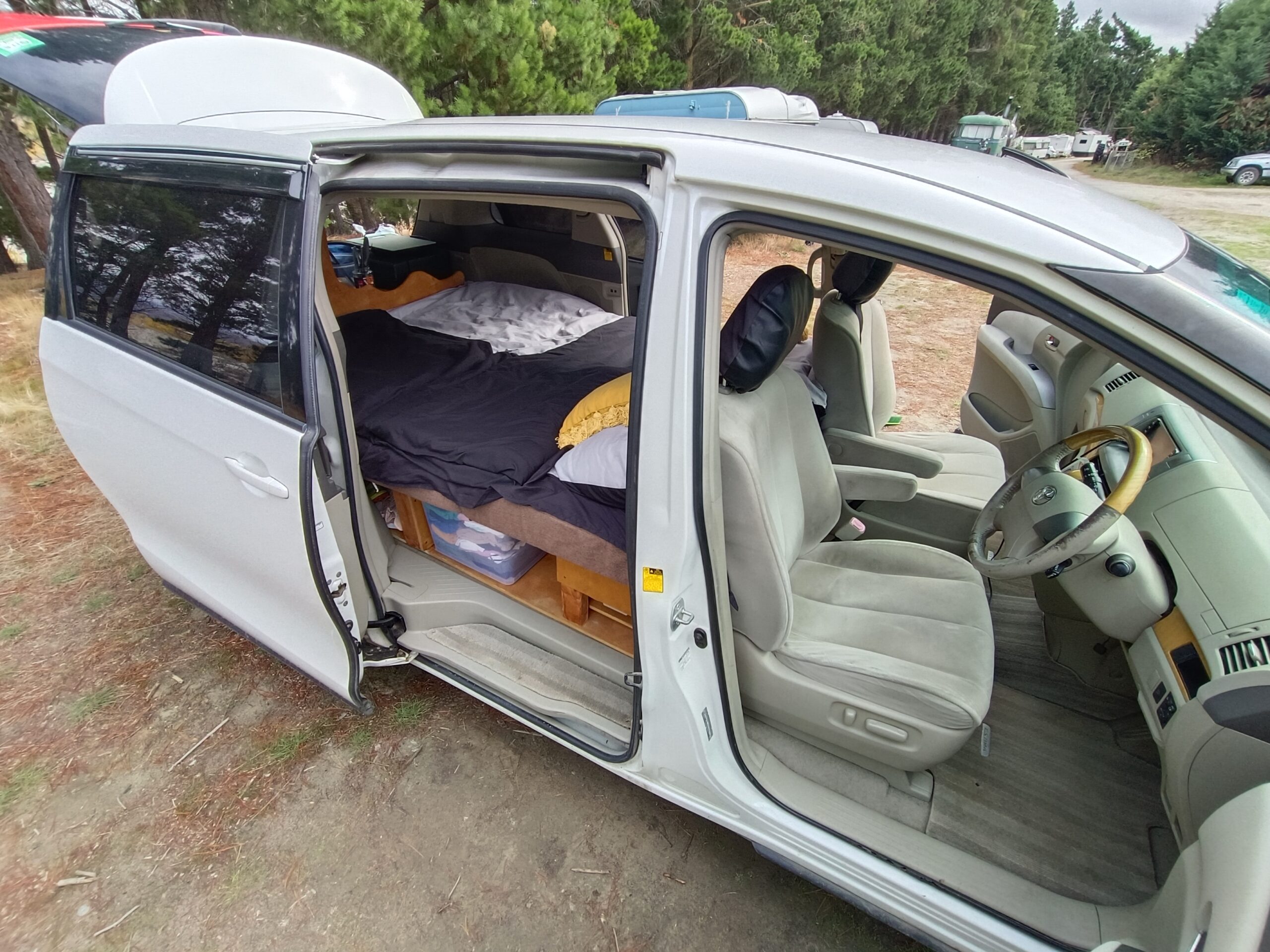 Toyota Estima 2006 – green SC