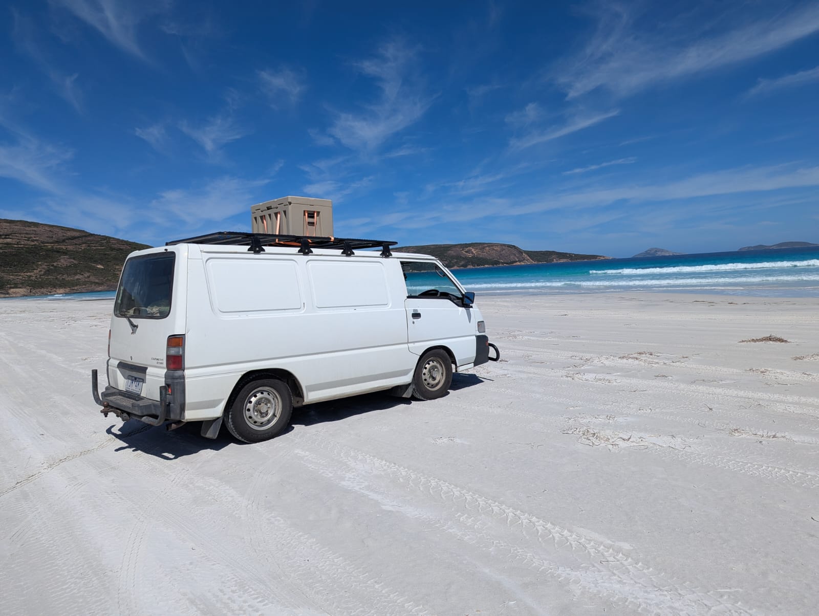Mitsubishi express 2007