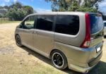 Nissan Serena 2005