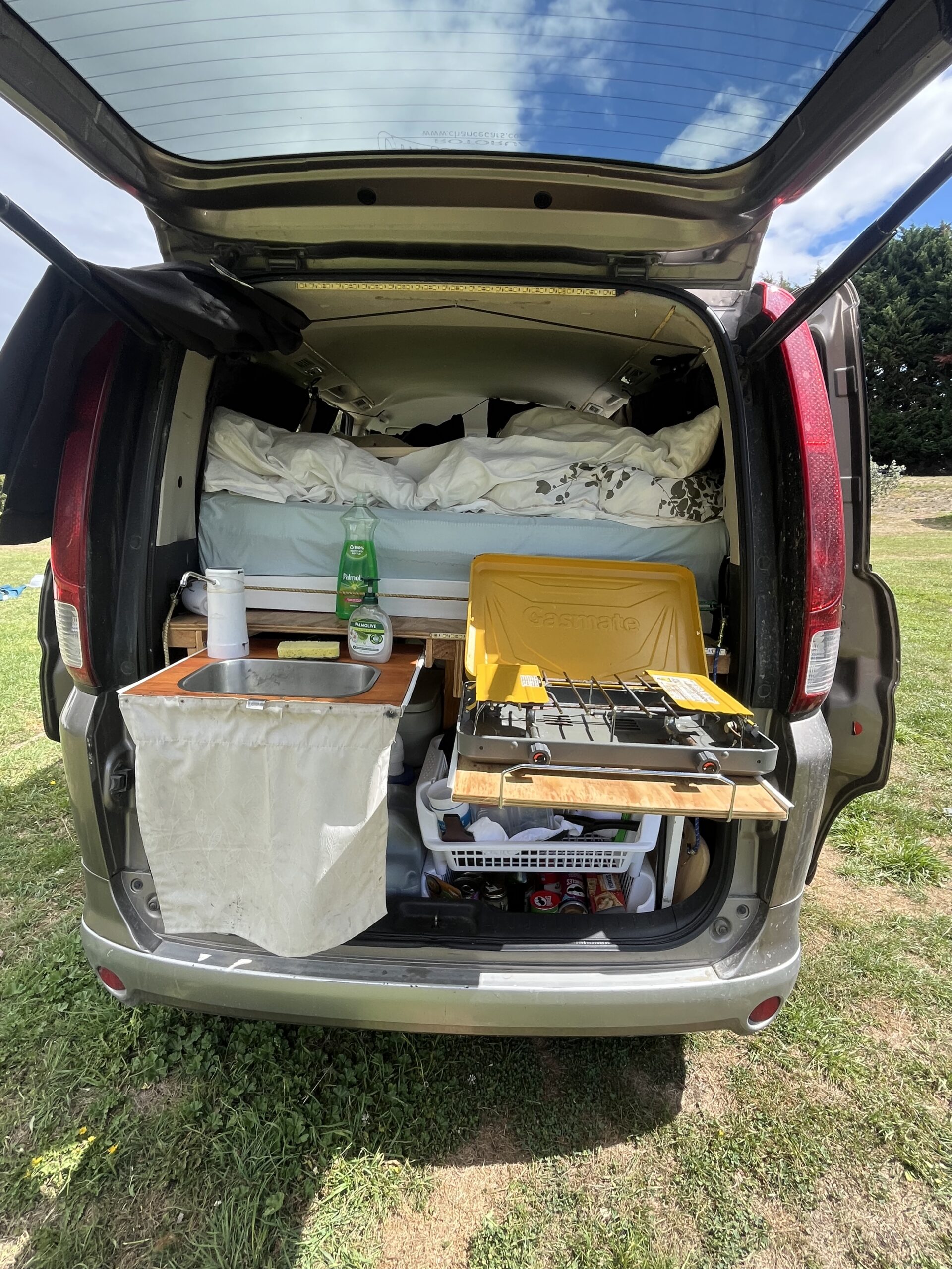 Nissan Serena 2005