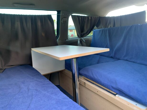 Mazda MPV 2004 Self-Contained