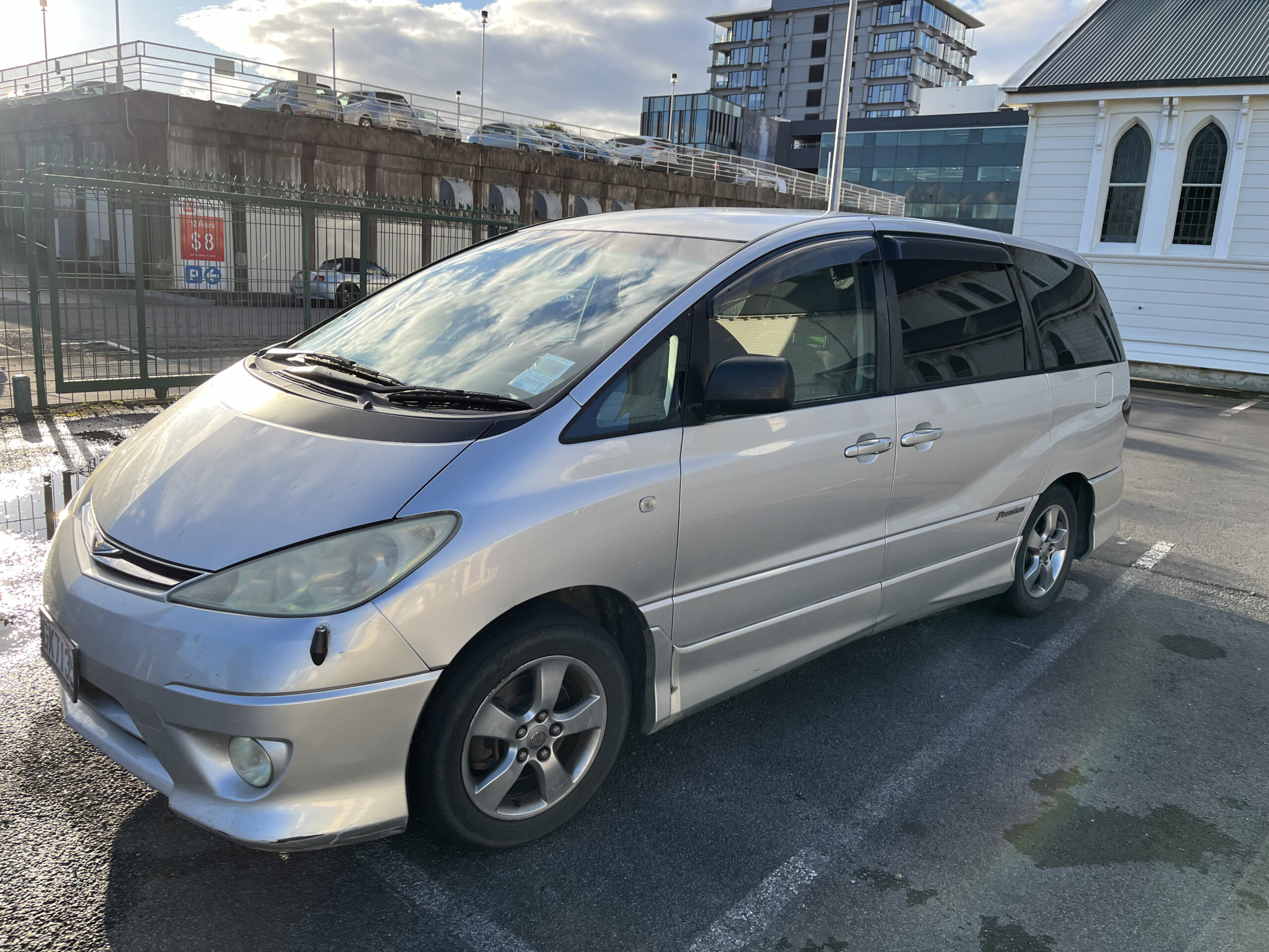 π Toyota Estima Campervan β Self-Contained!