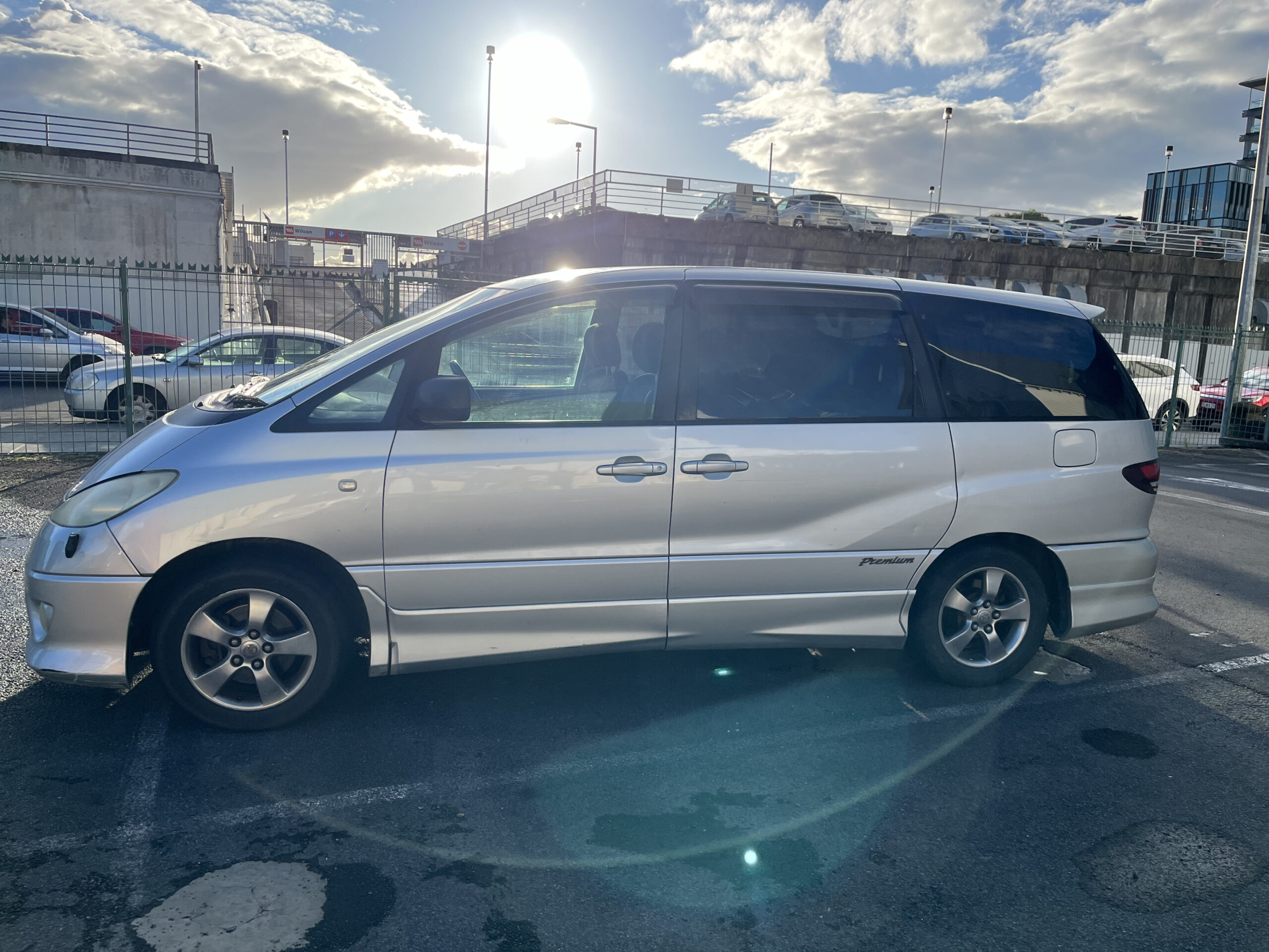 π Toyota Estima Campervan β Self-Contained!