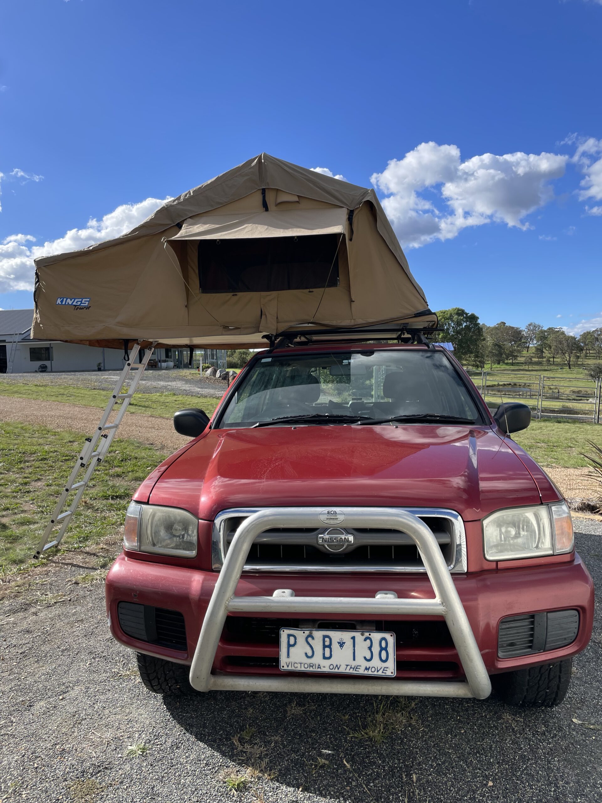 FOR SALE – Nissan Pathfinder 1999 (Under 250,000 km)