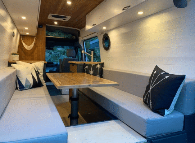 2006 Sprinter 2500 Campervan