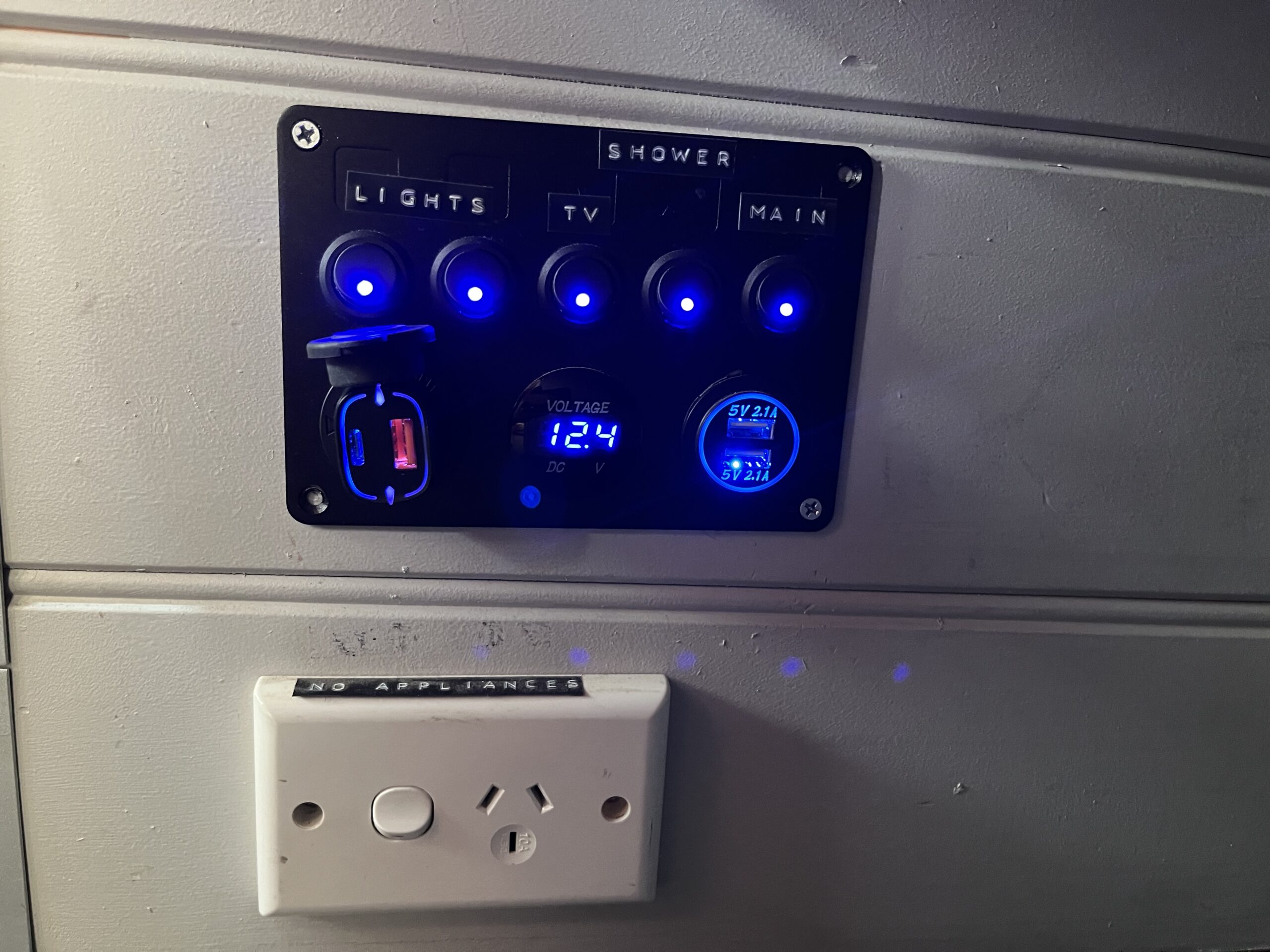 Mitsubishi Express 2007 low mileage 163***km